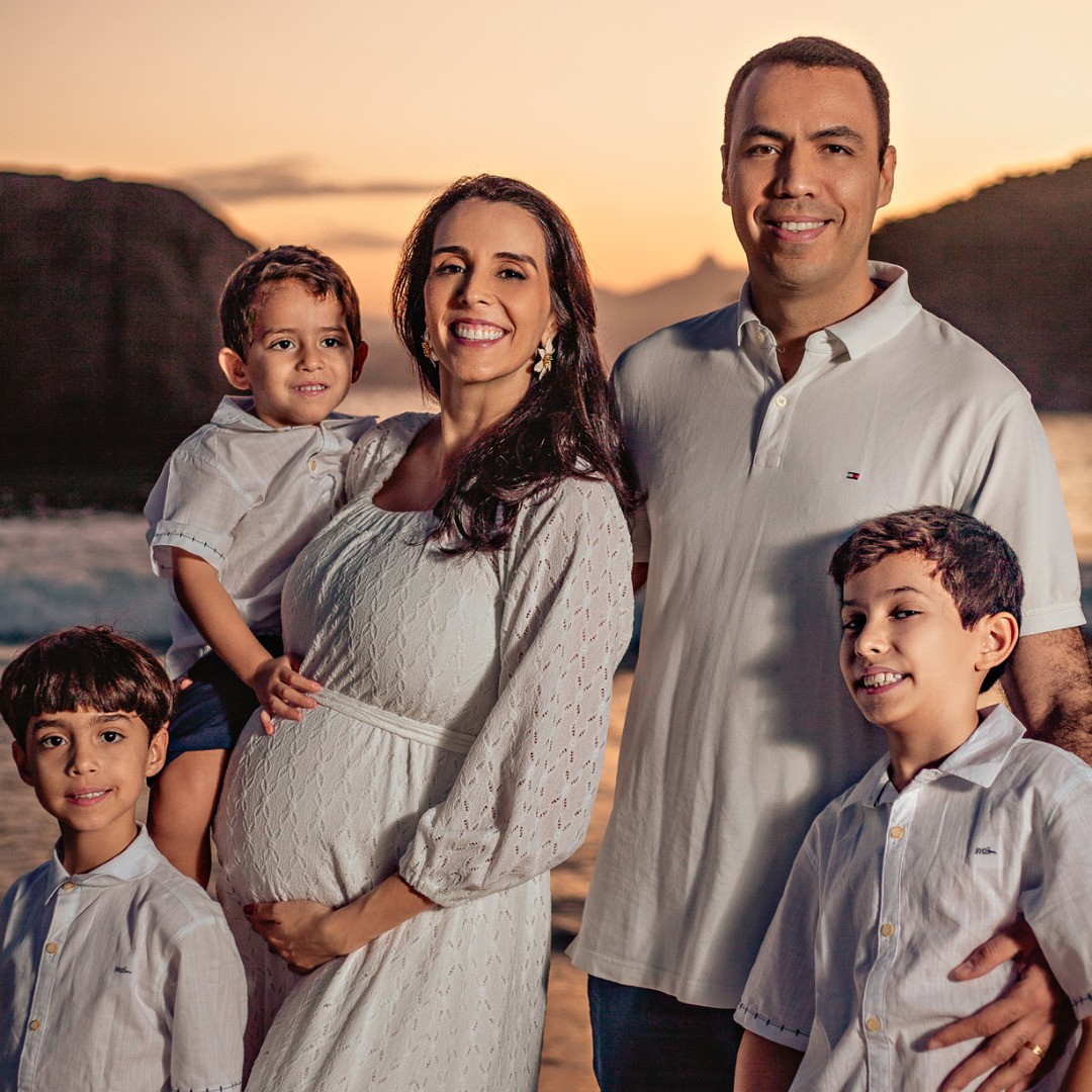 10 Tips for Stunning Maternity and Newborn Photography